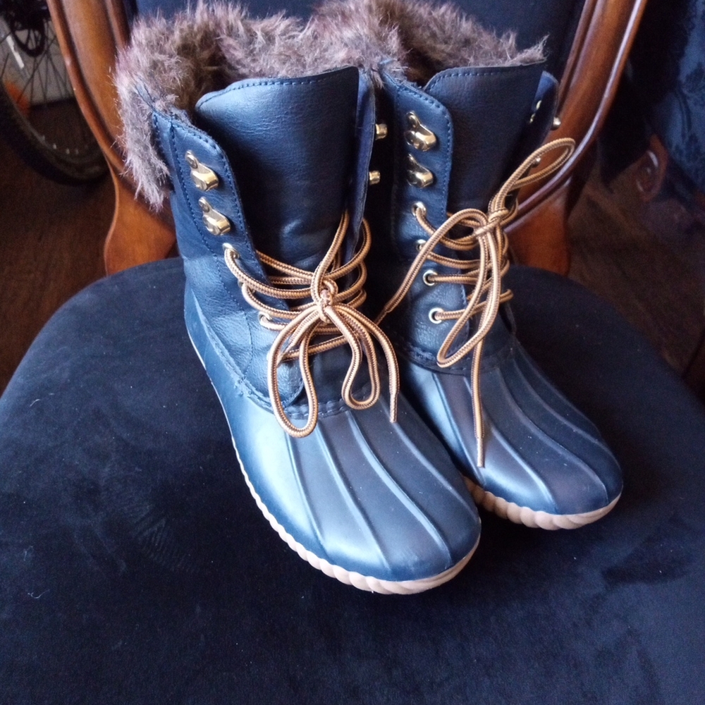 Stylish Blue and Brown Women's Boots